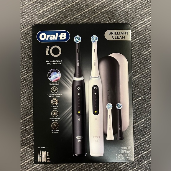 New in a box OralB iO 5 Brilliant Clean Electric Toothbrush. - Picture 4 of 6